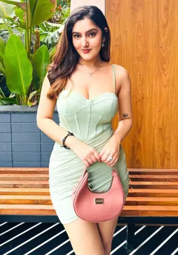 college Call Girl in Delhi